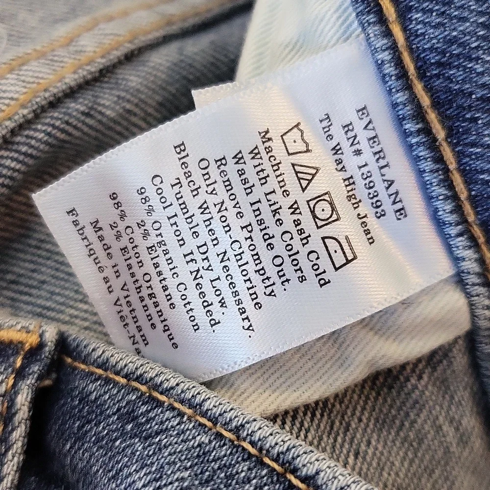 Everlane Distressed Way High Straight Jeans sz 33 - Picture 6 of 6